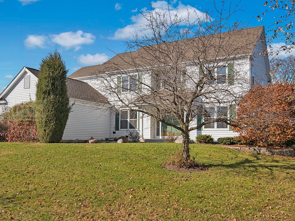 1st image of 810 Ambria Dr