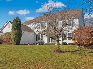 810 Ambria Dr, Mundelein, IL 60060