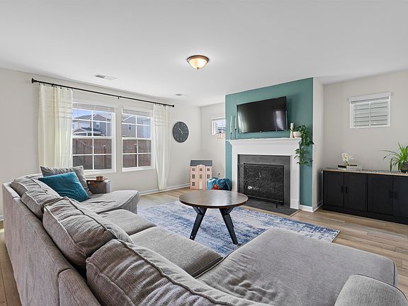 4th image of 223 Ridley Hill Ln