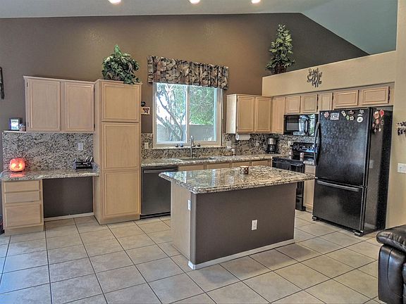 3rd image of 4420 E Cathedral Rock Dr