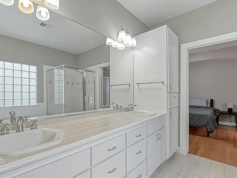 9701 Marlive Ln — Photo 20