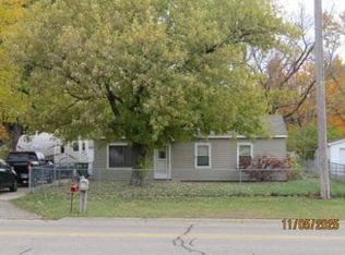 206 28th St N, Springfield, MI 49037