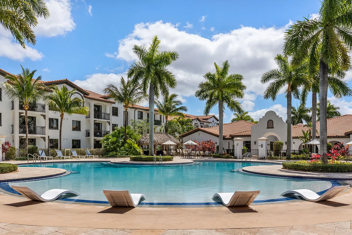 Enjoy one of your three swimming pools - Doral View