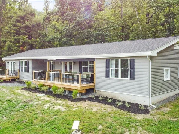 78 Gates Road, Eagle Bridge, NY 12090
