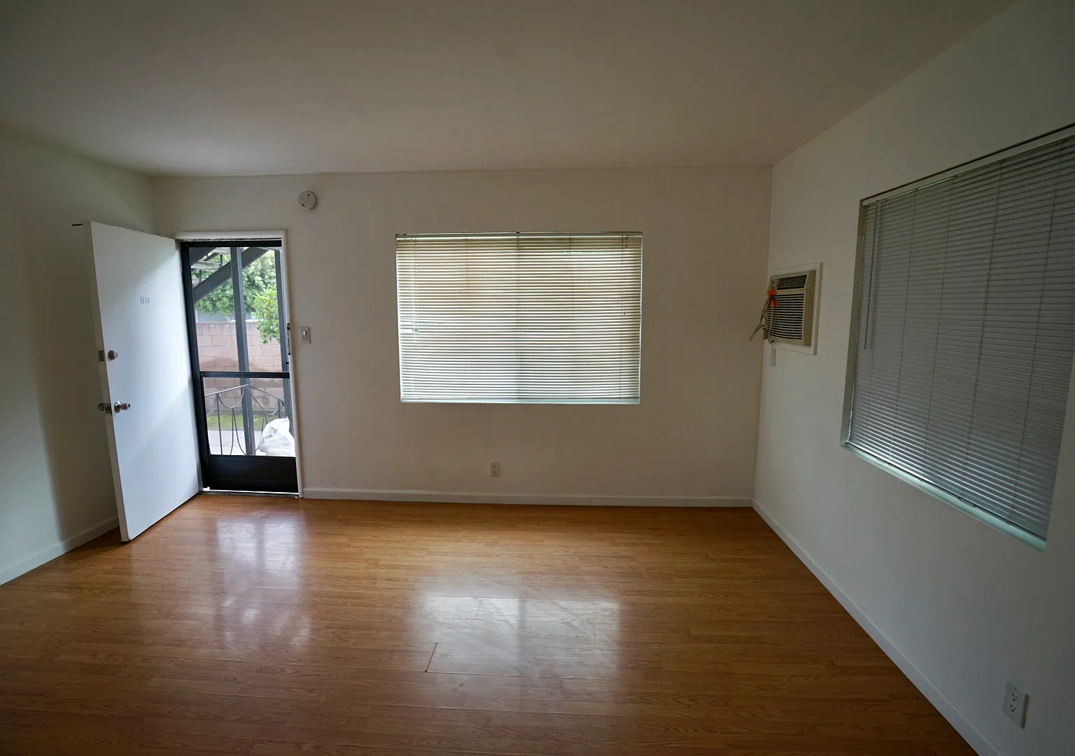 1 bed, $1,700 — Photo 2