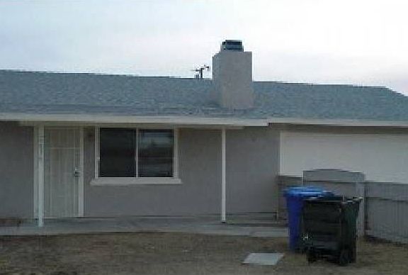 Front View Inside Yard