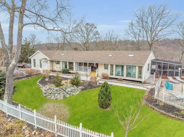 (undisclosed Address), Monroe, NY 10950