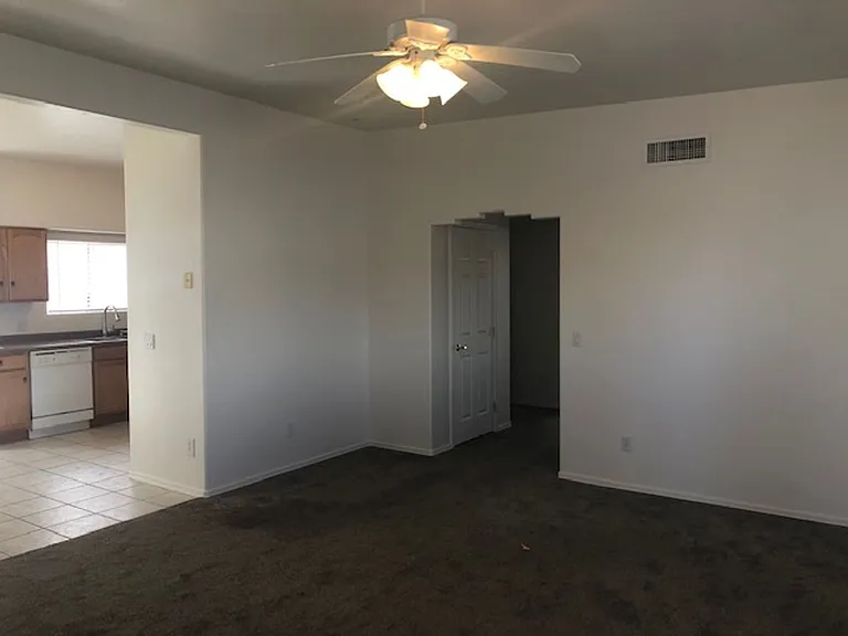 526 S Clubhouse Ln — Photo 6