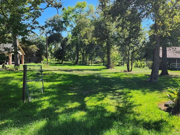 244 Holly St, Porter, TX 77365