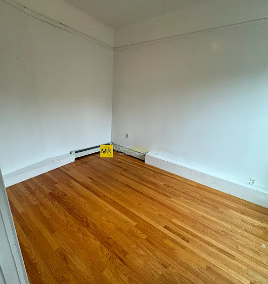 587 Beacon St #2 — Photo 5