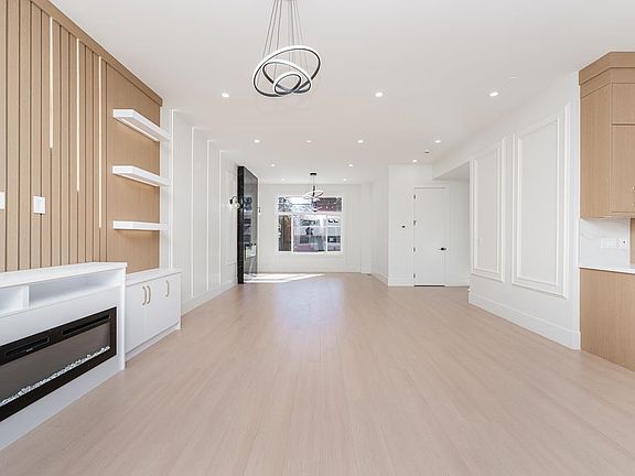 4th image of 14259 Park Dr #1