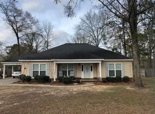 175 Lakeview Dr, Hartford, AL 36344