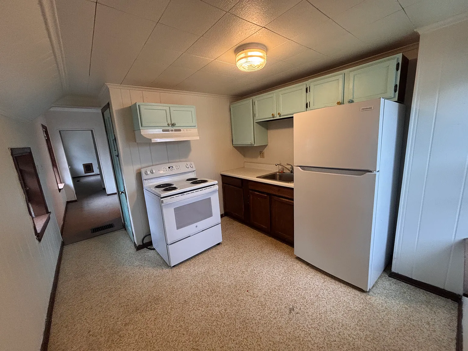 1 bed, 900 sqft, $1,750 — Photo 2