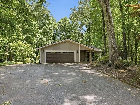 2nd image of 3662 Stonelake Ct