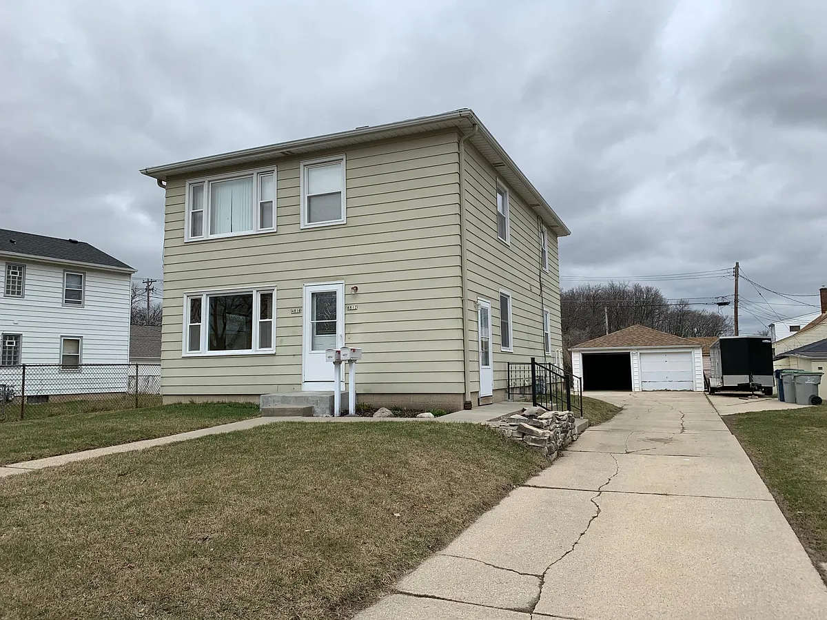 Building Photo - 4812 W Crawford Ave #4812