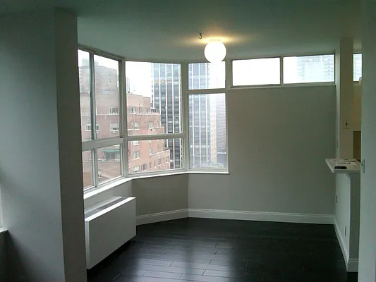 Rented by Judith Moschera, LREB | media 1