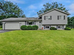 3991 Empire Dr, Deforest, WI 53532