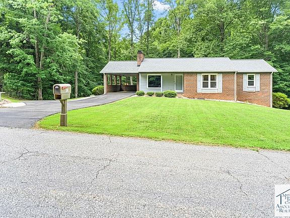 2nd image of 245 Vista View Ln