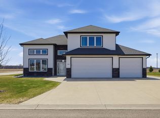470 B52 Blvd, Kindred, ND 58051