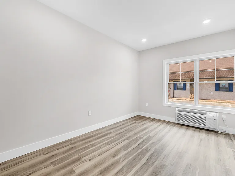 66 Mount Prospect Ave #4 — Photo 7