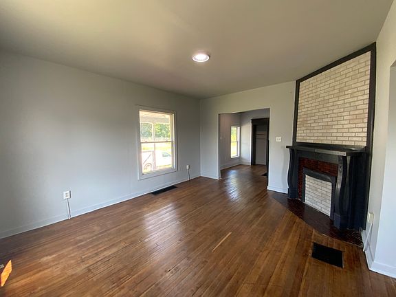 4th image of 503 N Franklin St