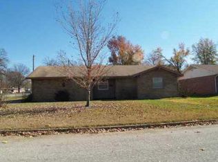 501 S 19th St, Rogers, AR 72758