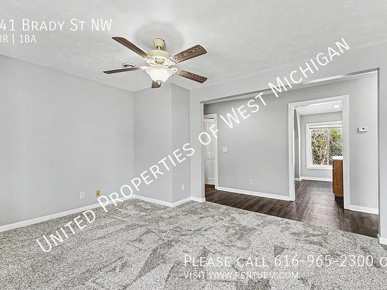 341 Brady St NW — Photo 4