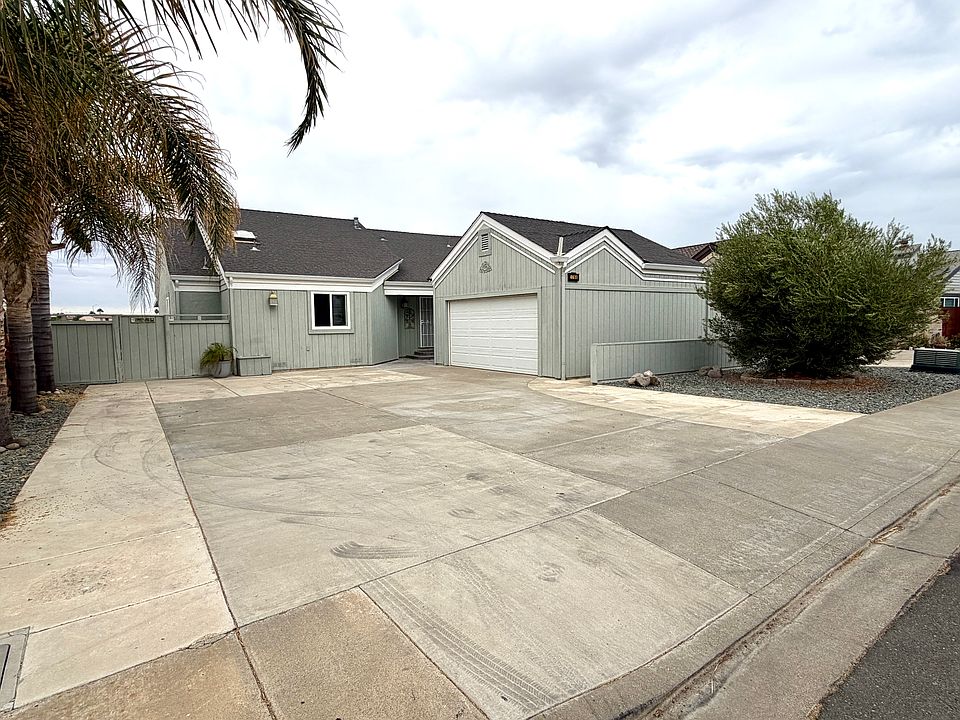 1st image of 1760 Surfside Pl