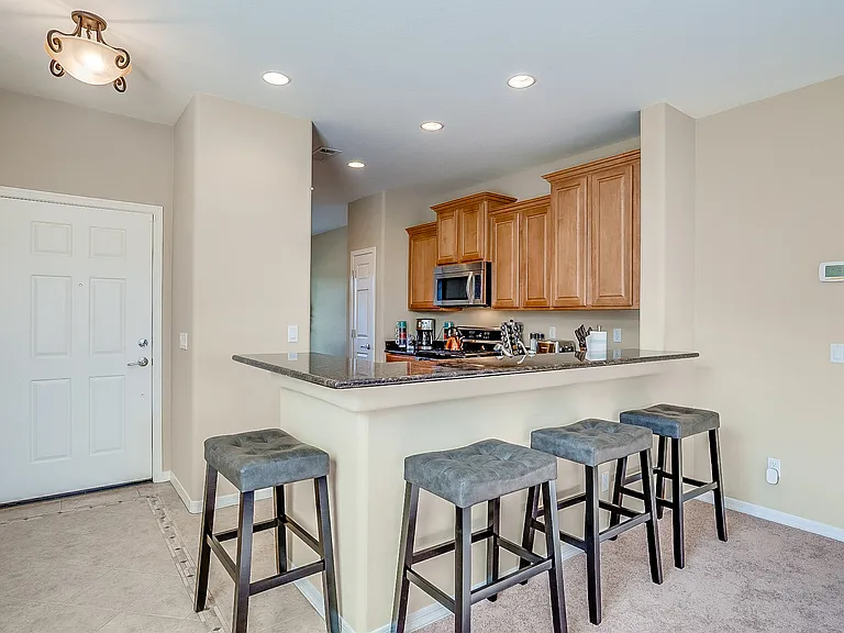 26731 W Pontiac Dr — Photo 2