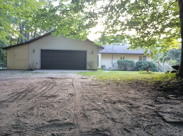 2173 N Sherman Rd, Ludington, MI 49431