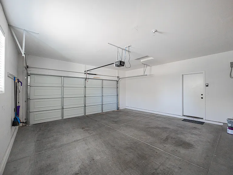 7422 S 27th Way — Photo 31