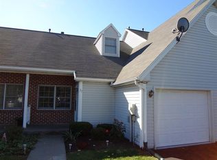 77 Hunters Trl, Gettysburg, PA 17325