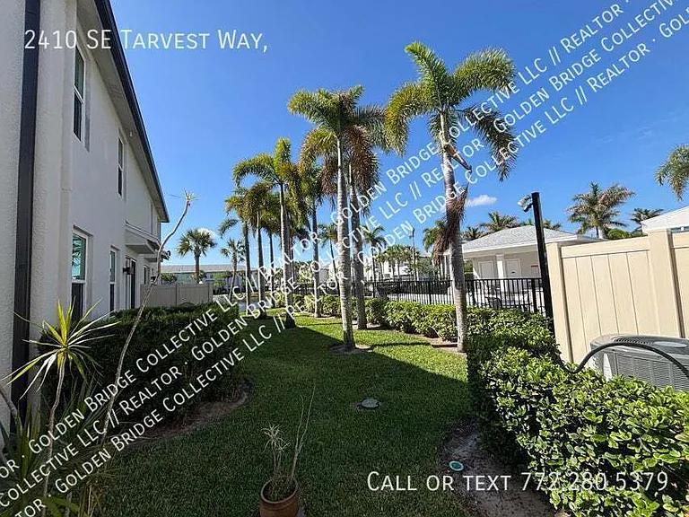 2410 SE Tarvest Way — Photo 12