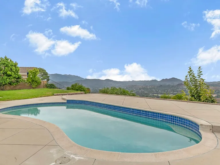 2506 Sapra St — Photo 49