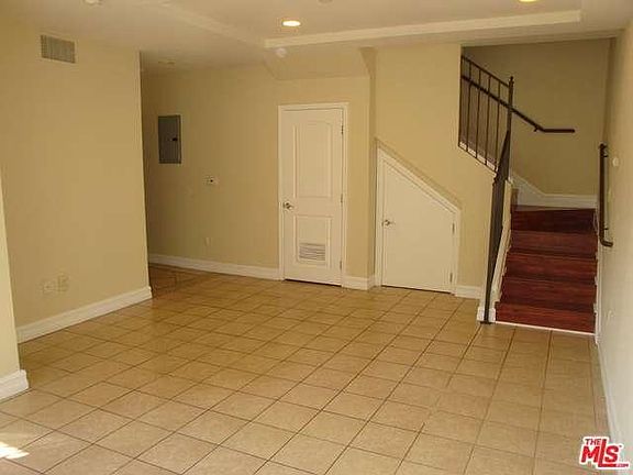 3rd image of 1467 S Holt Ave