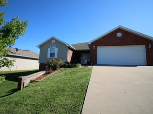 4059 Buckingham Park, Jefferson City, MO 65109