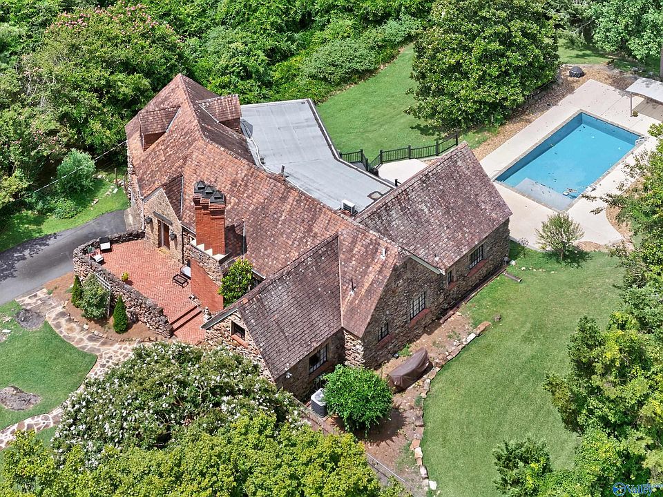 7th image of this home