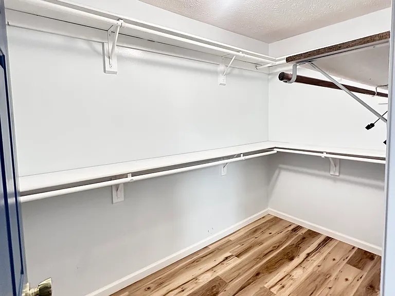 1906 Vladimir Dr — Photo 20