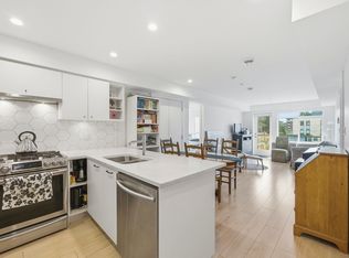 1519 Crown St #204, North Vancouver, BC