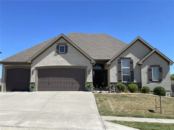 9401 N Bell St, Kansas City, MO 64155