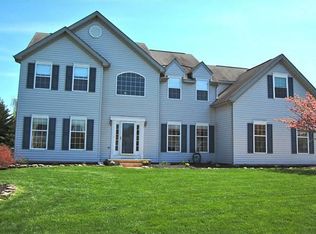 215 Canonero Dr, Bear, DE 19701