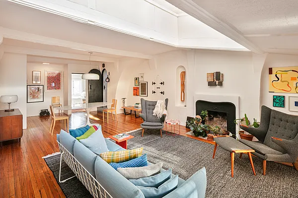 Rented by Compass | media 2