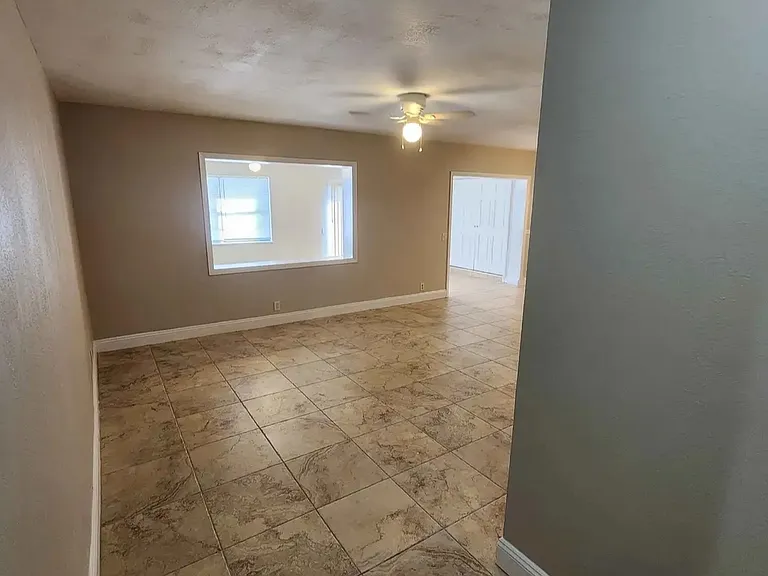 5601 Struthers Ct #5601 — Photo 7