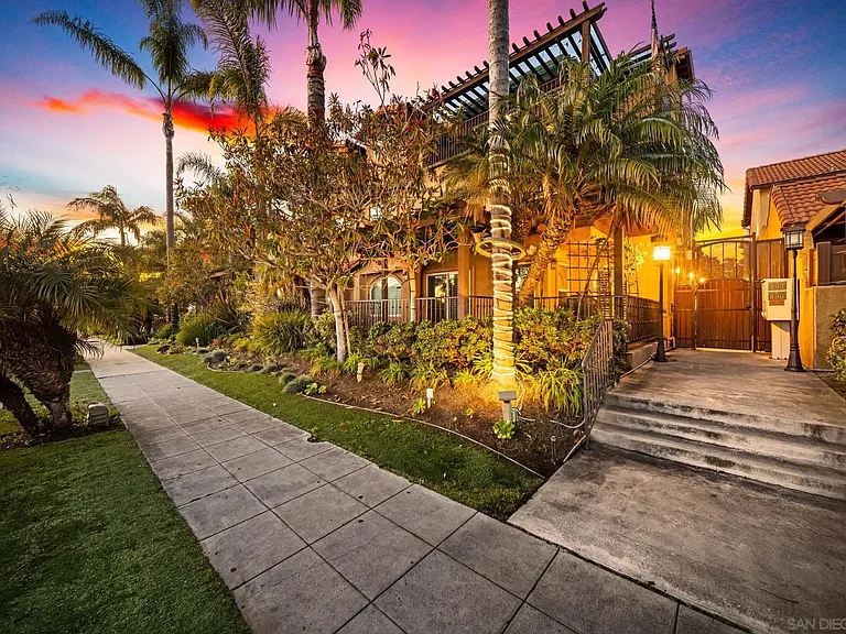 886 Felspar St — Photo 42