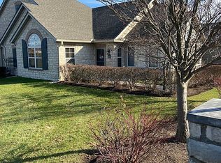 1472 Buckeye Pl, Grove City, OH 43123