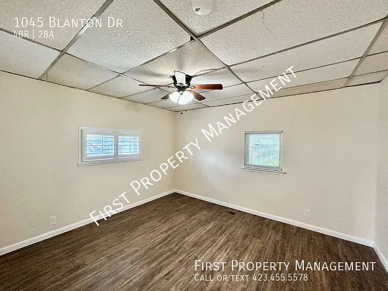 1045 Blanton Dr — Photo 6