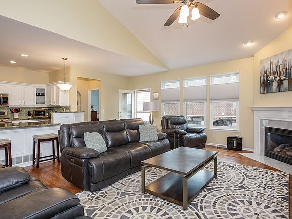 5th image of 3105 Belle Terre