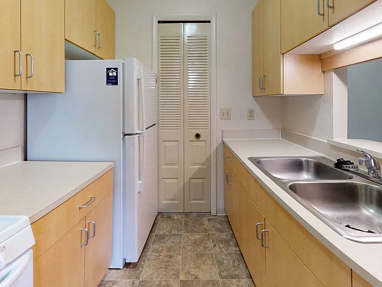 Trappers Cove Apartments — Photo 93