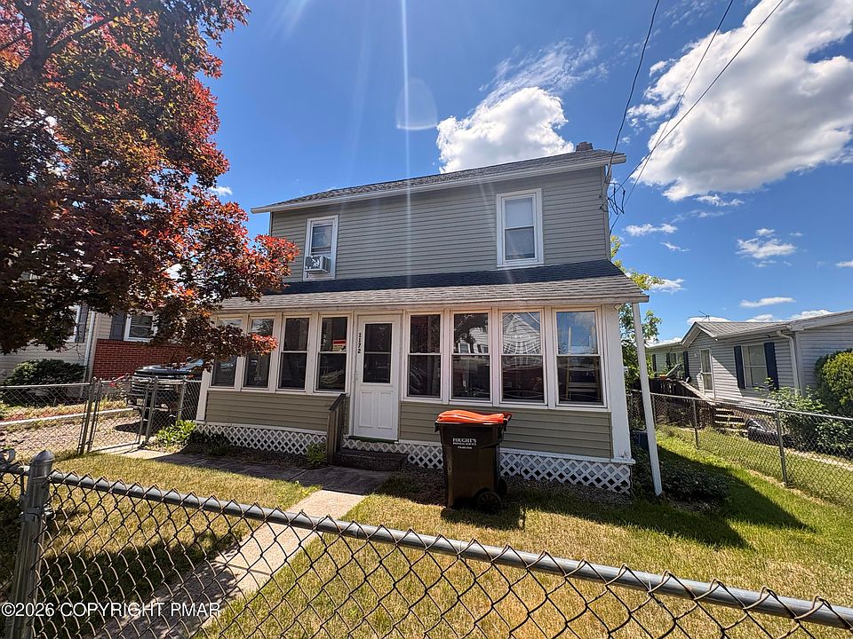 1st image of 1172 Ferris Ave