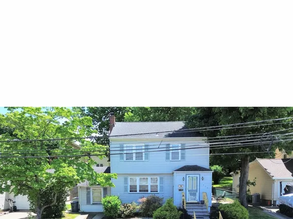 716 Chestnut St, Secaucus, NJ 07094